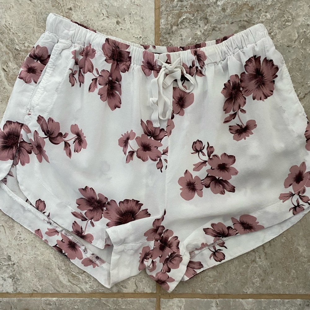 Brandy Melville shorts